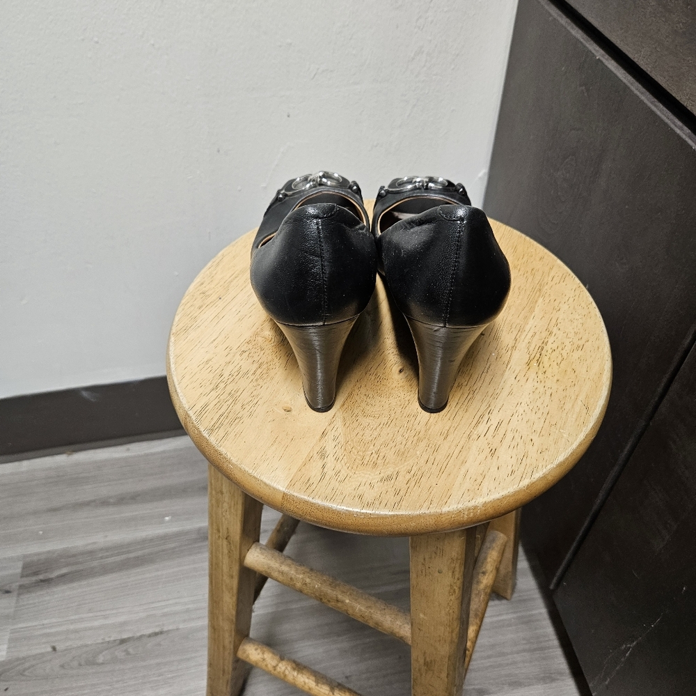 Women shoes  like new